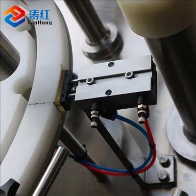 全自动可控型液体灌装联动线